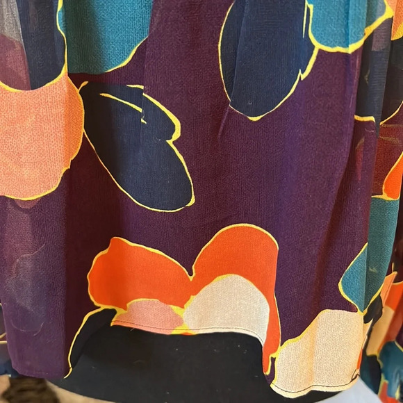 BCBGeneration Long Sleeve Multicolored Top - Picture 3 of 7